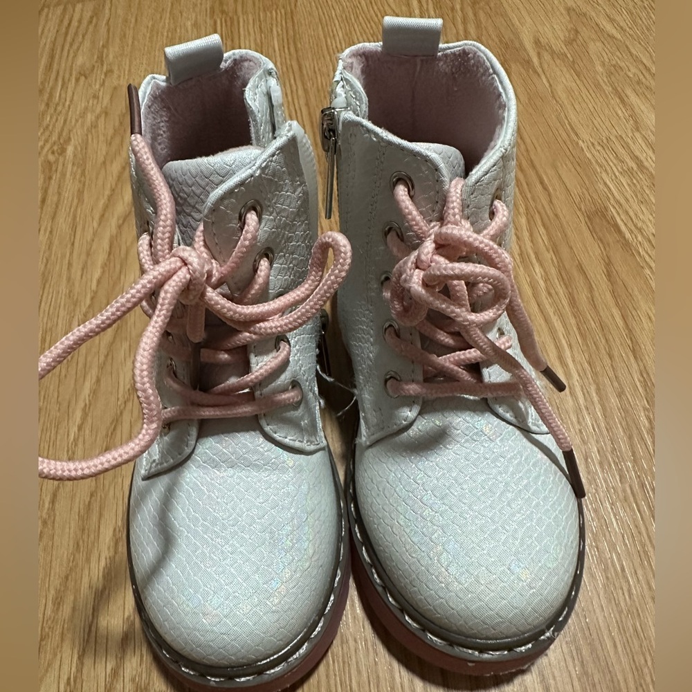 Fashion boots sizes 6 They are warm inside